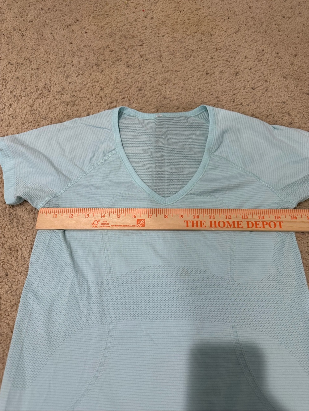 Lululemon Women’s Swiftly Tech Light Blue V-Neck Short Sleeve Top Size 10 - Picture 8 of 10